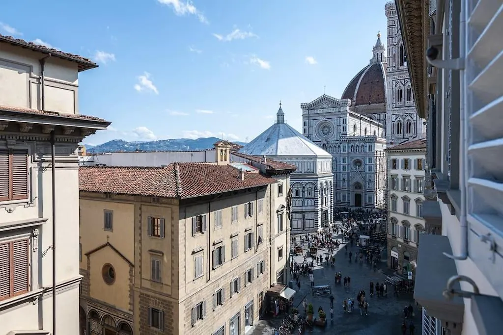 Duomo Elegante Appartamento Florence Italy