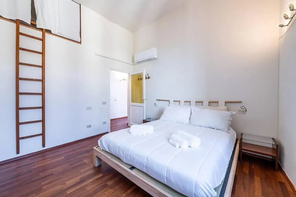 Apartment Duomo Elegante Appartamento Florence